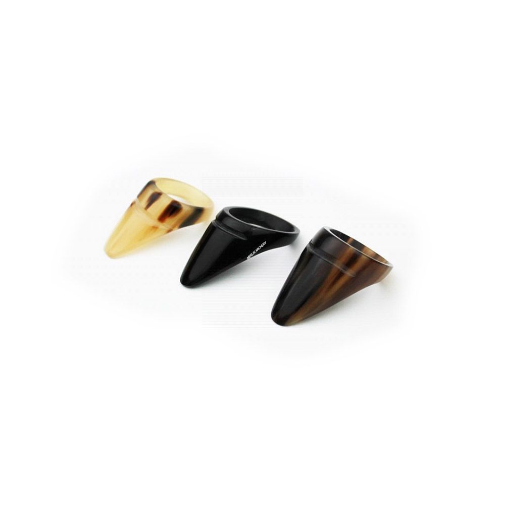  Atilla Thumb Ring