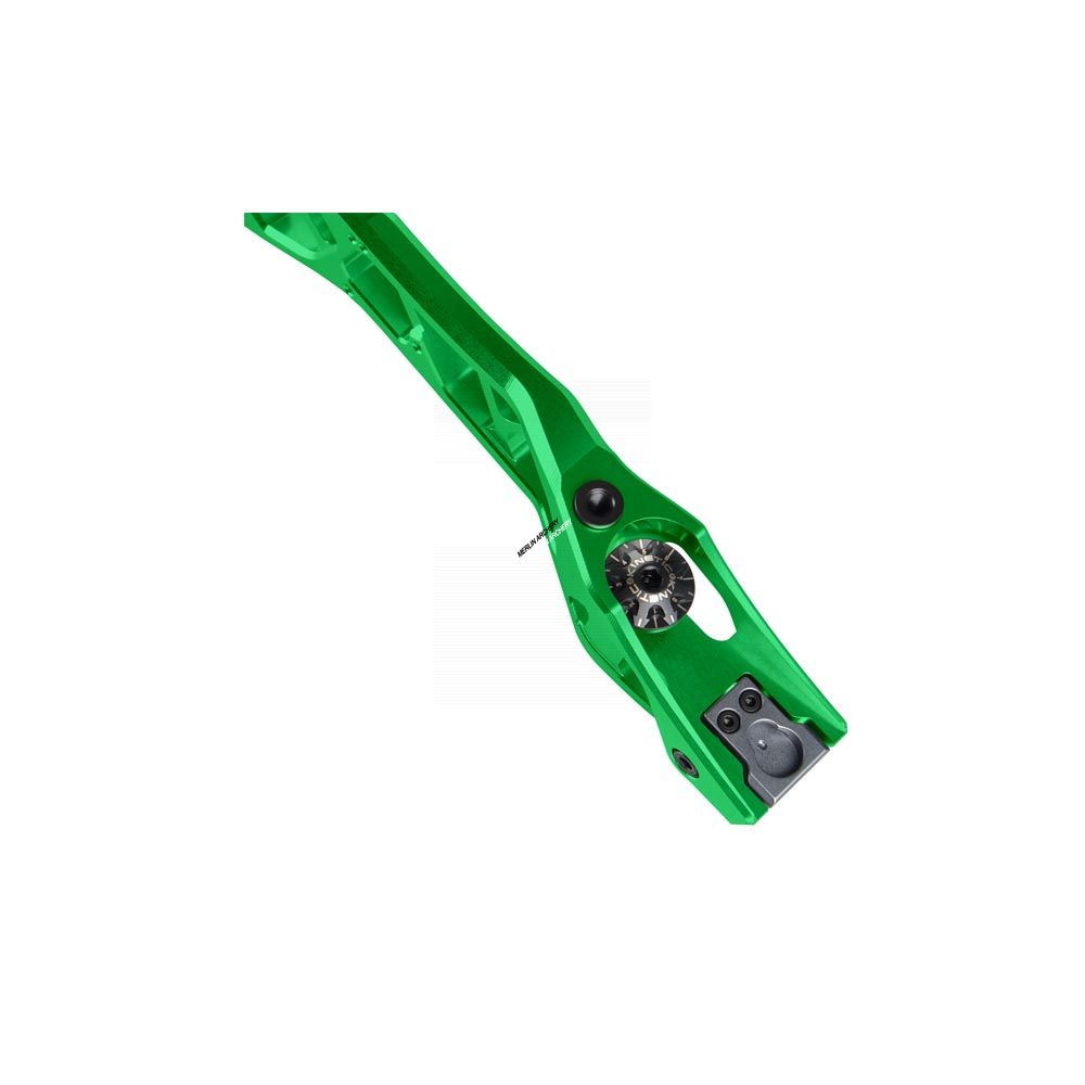  Kinetic Elezo Recurve Riser - 25"